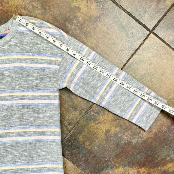 T by Talbots Women’s Stripes 3/4 Sleeve Button up Back Top Medium - Picture 3 of 11